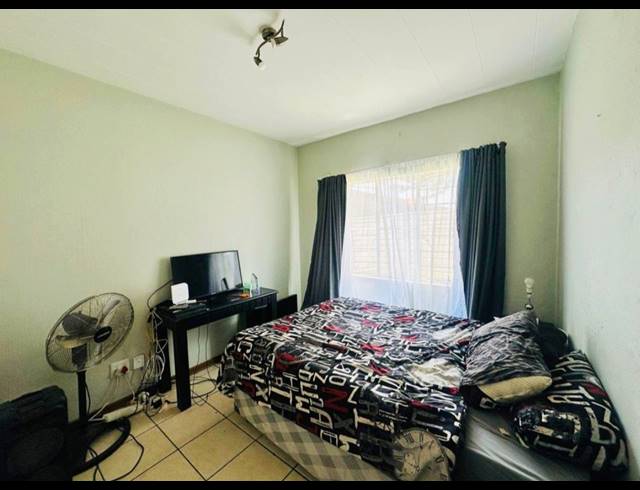 2 BEDROOM TOWNHOUSE FOR SALE IN VERWOERDPARK